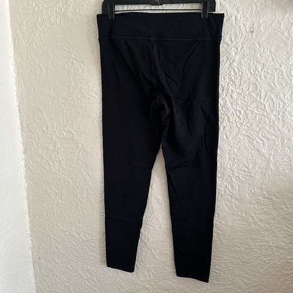 Victoria’s Secret Pink Ultimate Yoga Leggings Black Active Gray Logo Large FLAWS - Picture 6 of 13